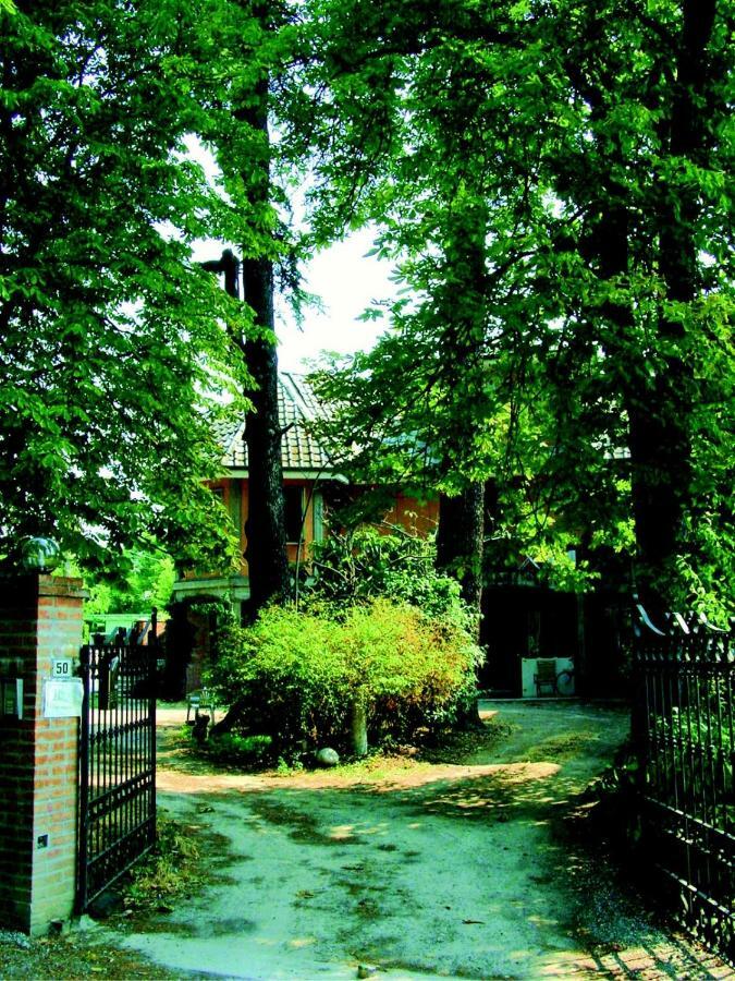 Al Parco Bed & Breakfast Curtatone Bagian luar foto
