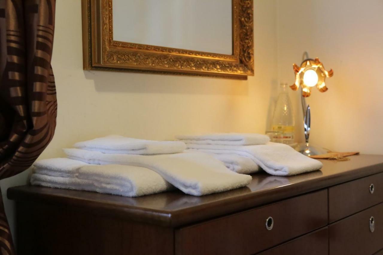 Al Parco Bed & Breakfast Curtatone Bagian luar foto